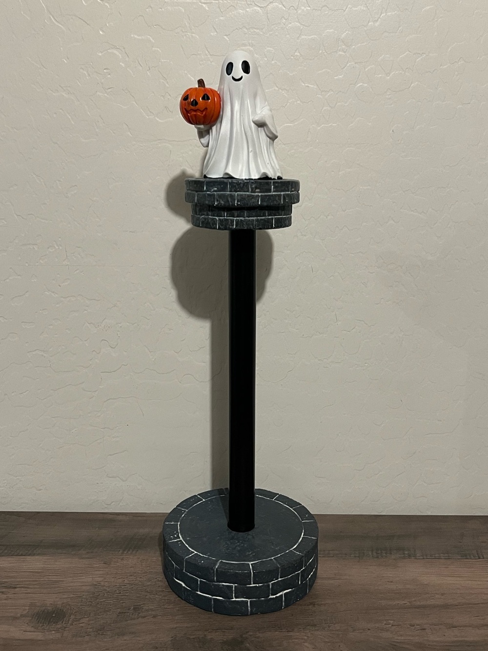 Martha Stewart Ghost Figurine w/ Orange Pumpkin Halloween Paper Towel Holder